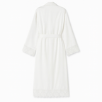 Chemise de Nuit Satinée Longue à Dentelle – Clair de Brume