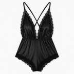 Combinaison Satinée à Dentelle – Aurore Cachée