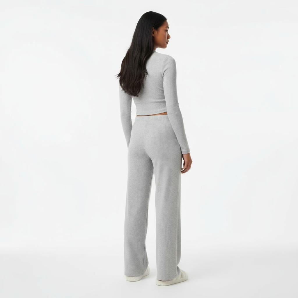 Ensemble Pyjama Manches Longues et Pantalon – Pure Élégance