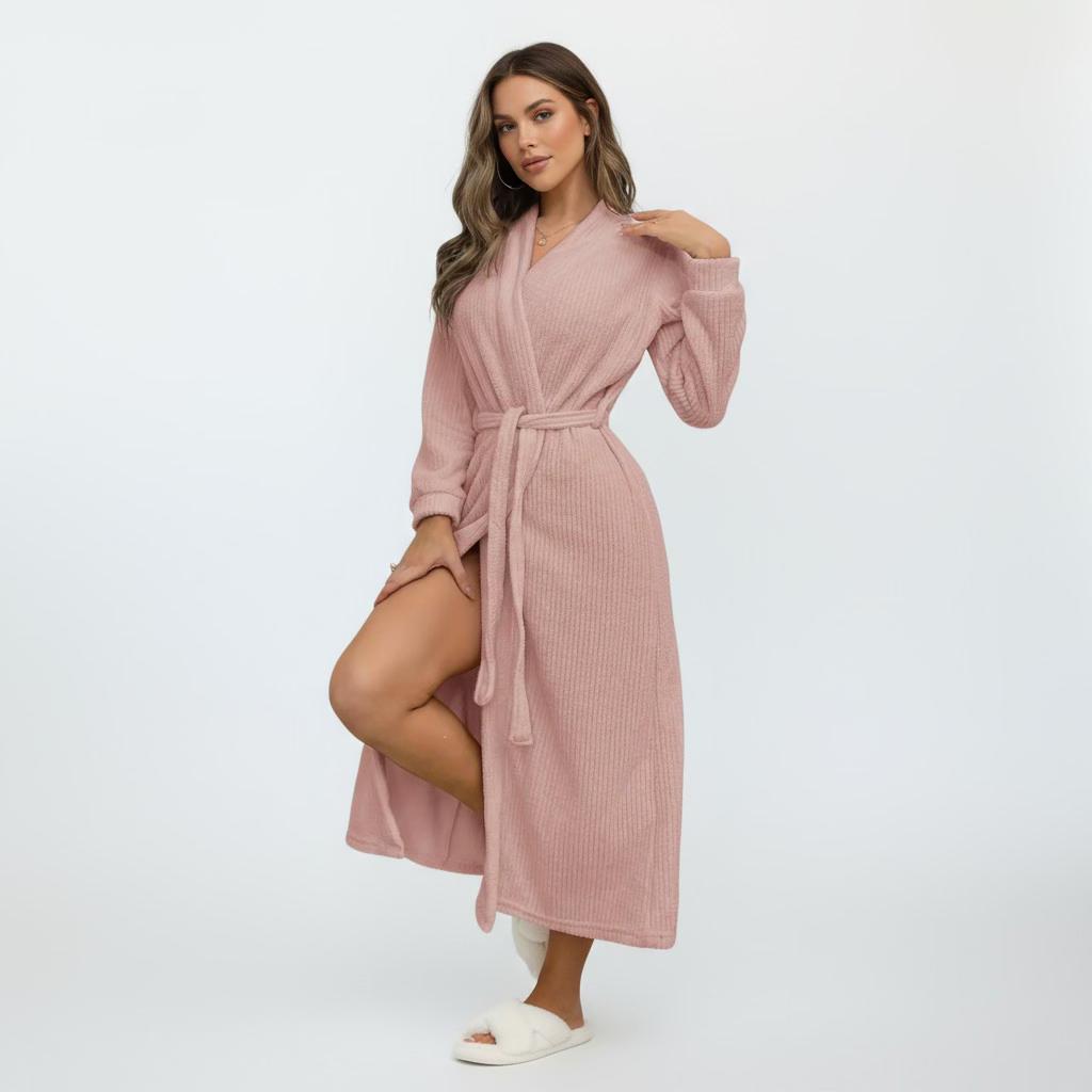 Robe de Nuit Mi Longue – Douce Élégance