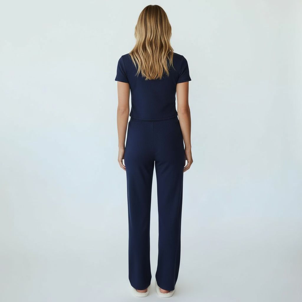Ensemble Pyjama T-shirt et Pantalon – Fraîcheur Élégante