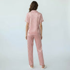 Ensemble Pyjama Satiné Imprimé Léopard – Féline Élégance