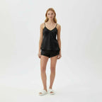 Débardeur et Short Satinés à Dentelle – Brume d’Aurore