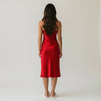 Nuisette Satinée Longue – Brume Douce