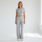 Ensemble Pyjama T-shirt et Pantalon – Fraîcheur Élégante