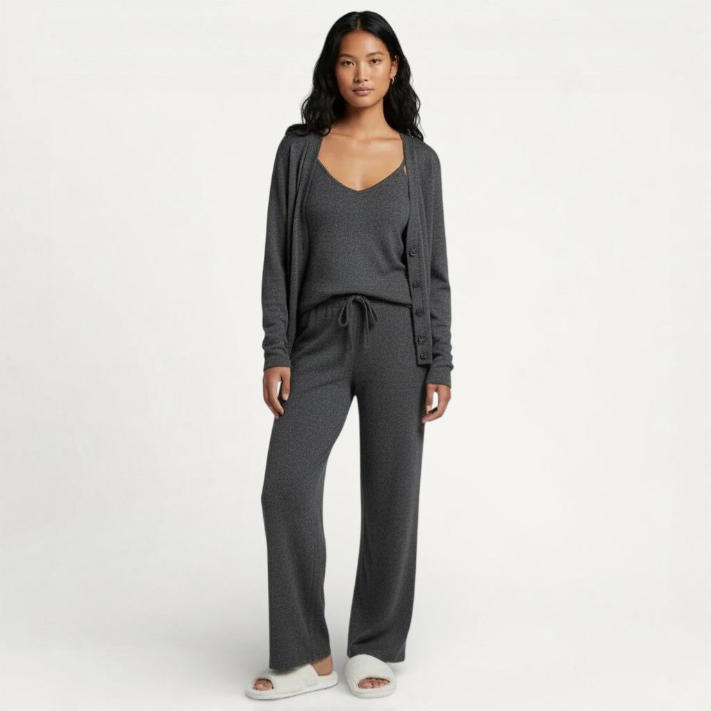 Trio Pyjama Doux Gilet, Débardeur et Pantalon – Signature Élégante