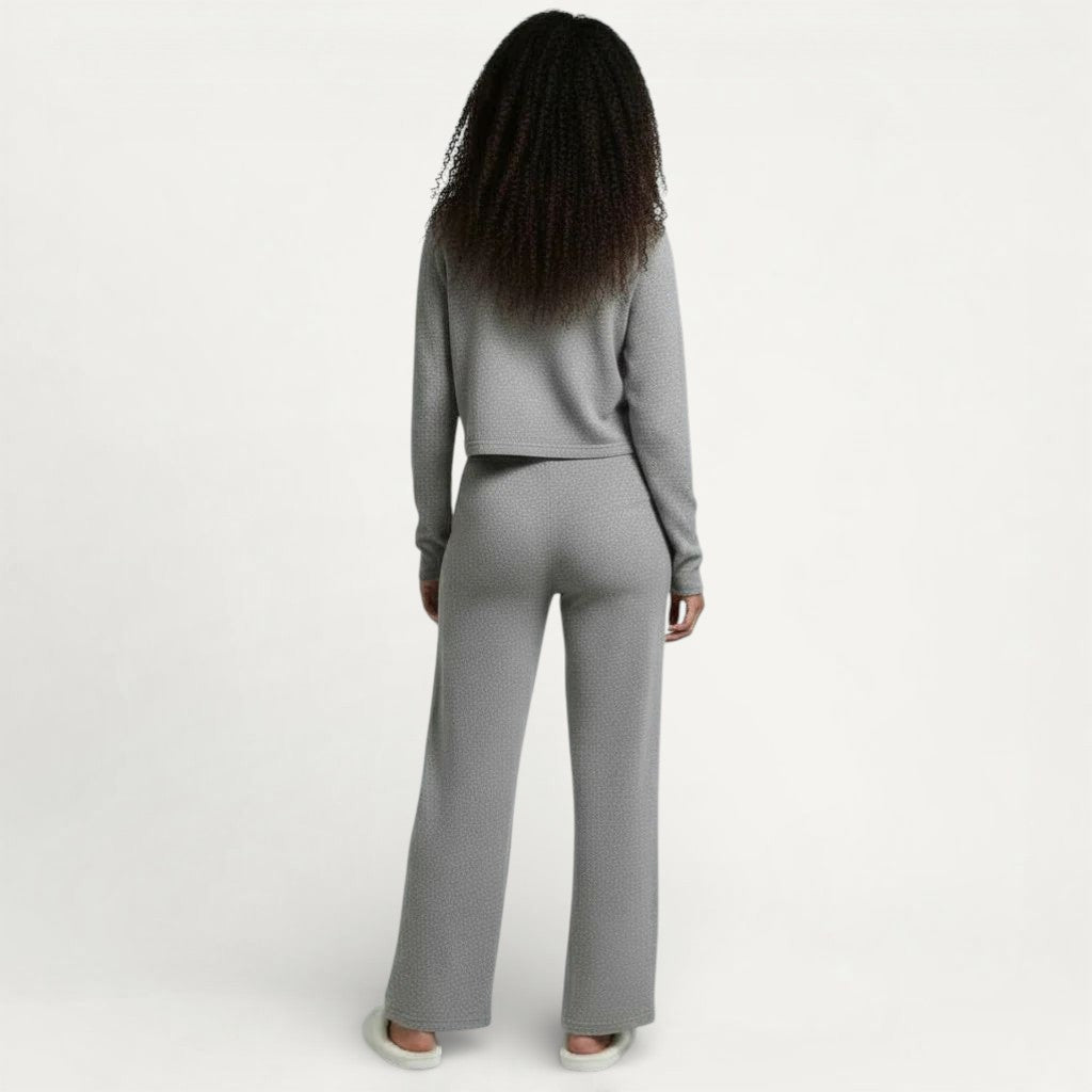 Trio Pyjama Doux Gilet, Débardeur et Pantalon – Signature Élégante