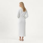 Robe de Nuit Mi Longue – Douce Élégance