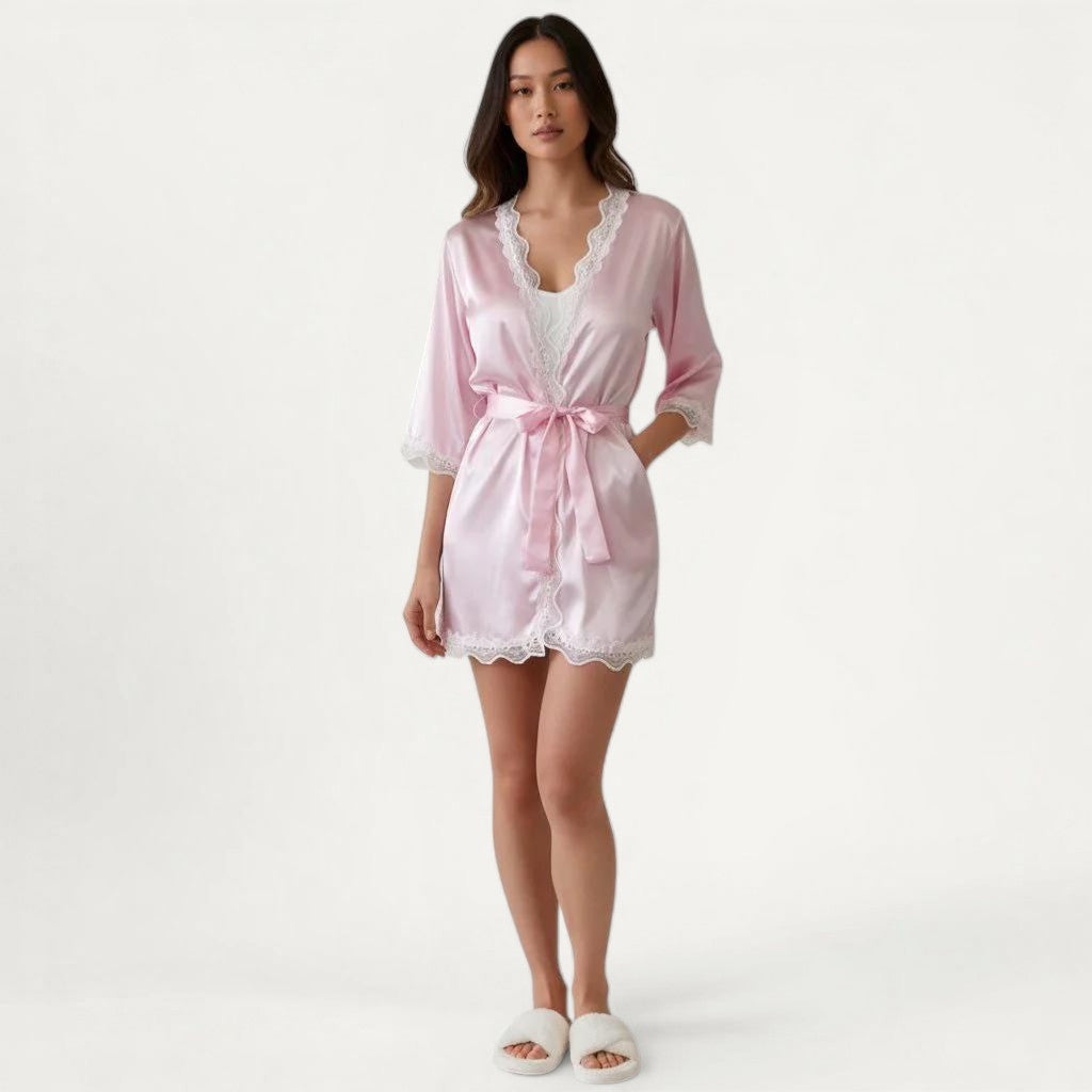 Chemise de Nuit Satin Femme à Dentelle Élégante – Aurore Silencieuse