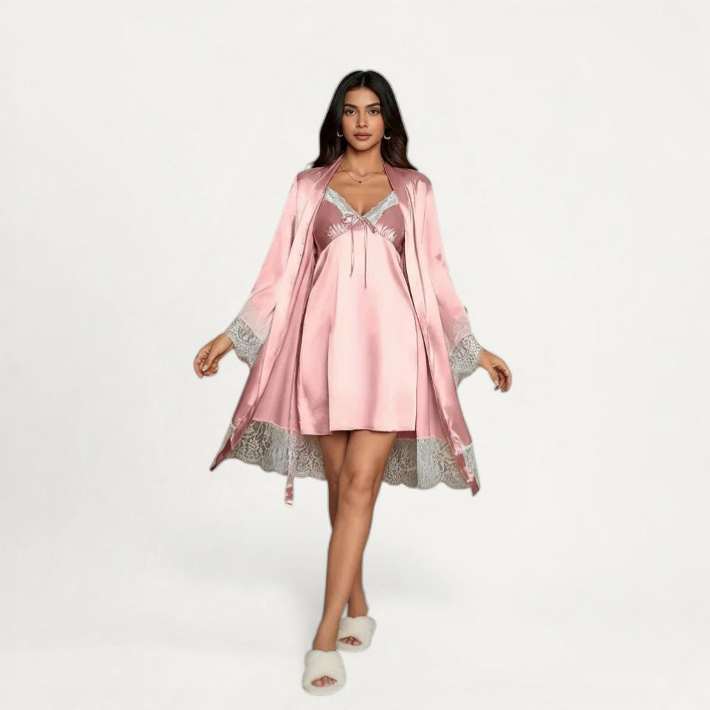 Ensemble Pyjama Satin Femme Robe Courte et Gilet Élégant – Éclat Léger