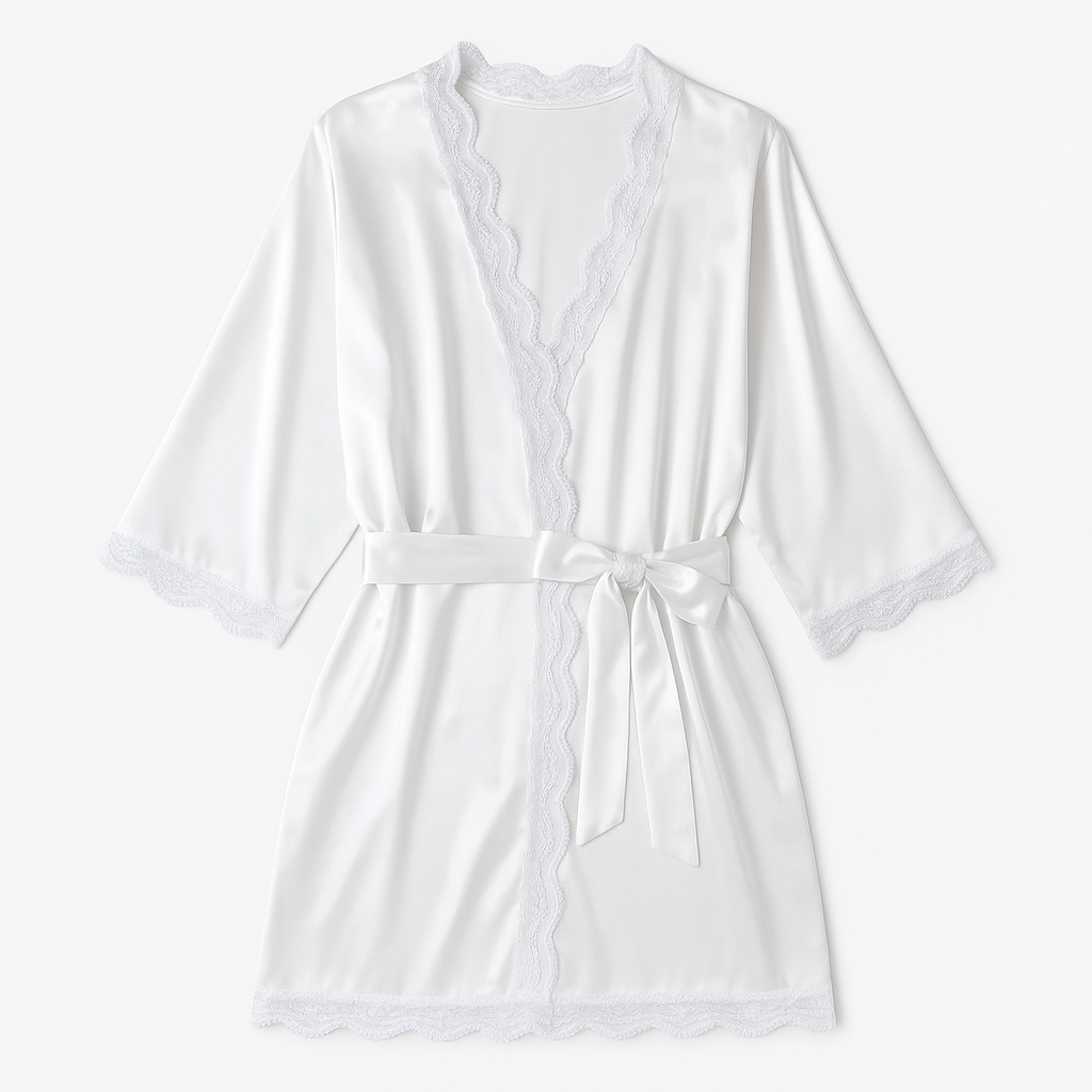 Chemise de Nuit Satinée à Dentelle – Aurore Silencieuse