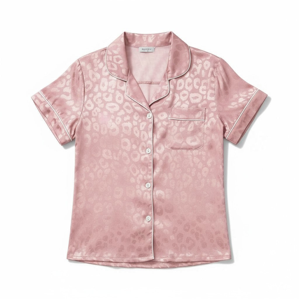 Ensemble Pyjama Satiné Imprimé Léopard – Féline Élégance