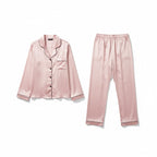 Ensemble Pyjama Satiné Chemisier et Pantalon – Nuit Élégante