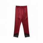 Ensemble Pyjama Satiné et Dentelle – Douce Séduction