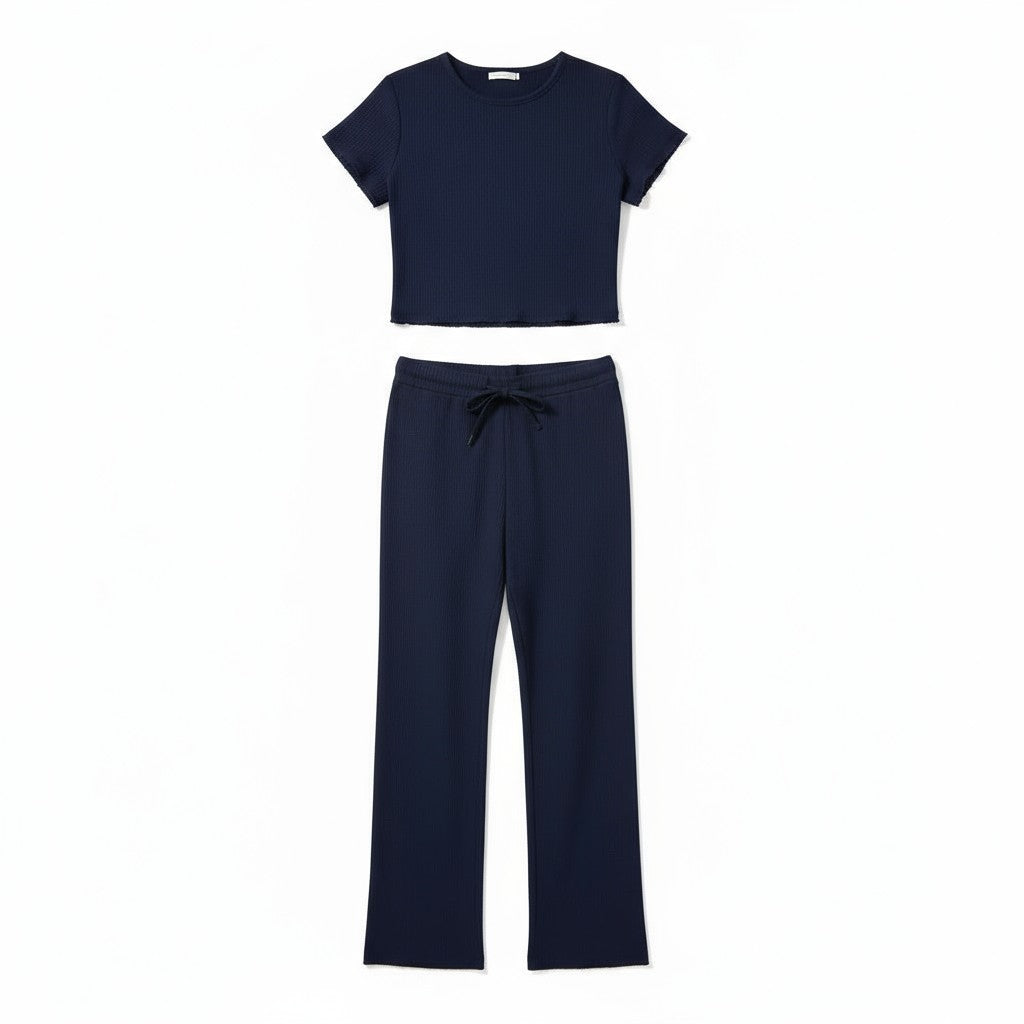 Ensemble Pyjama T-shirt et Pantalon – Fraîcheur Élégante