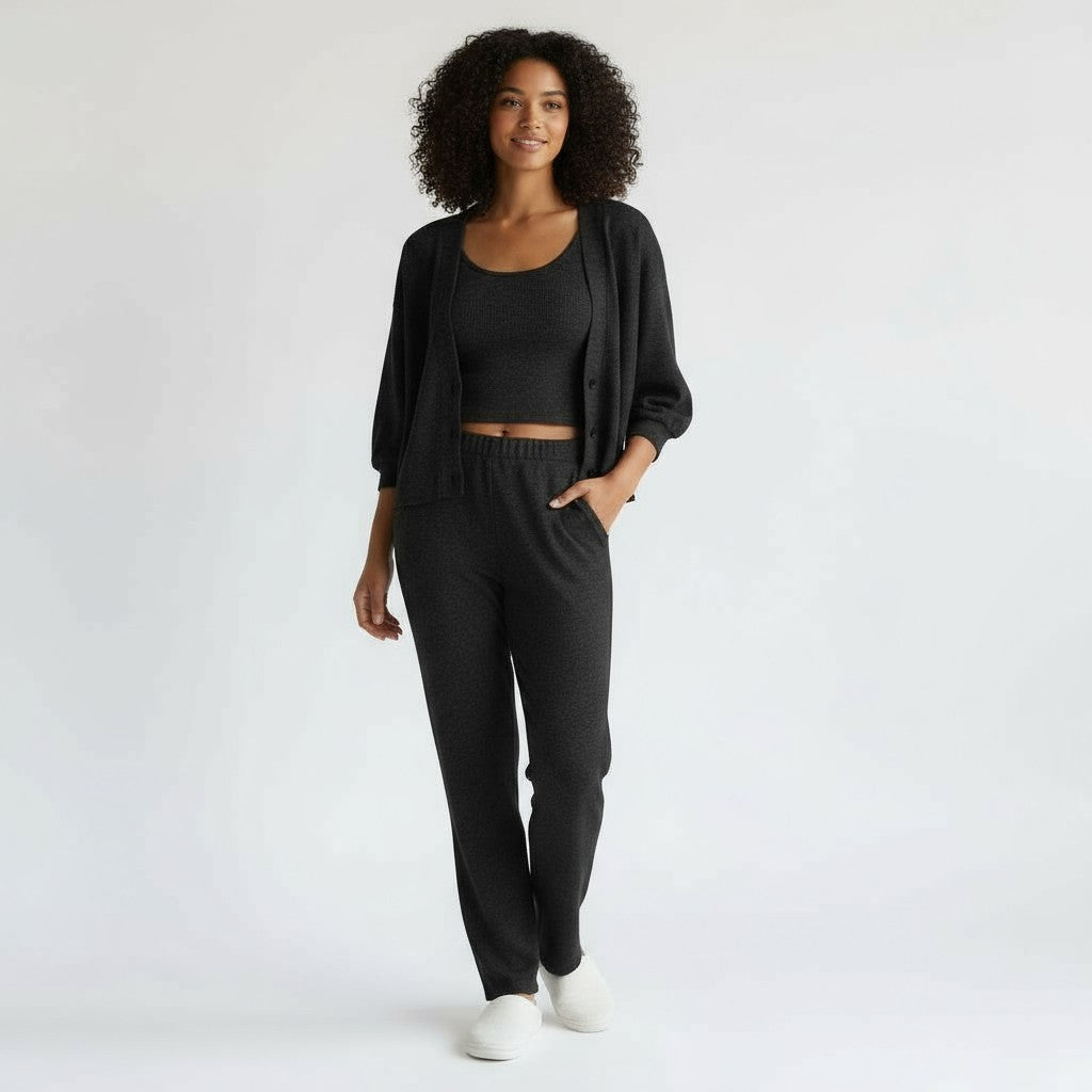 Trio Doux Gilet, Débardeur et Pantalon – Signature Élégante