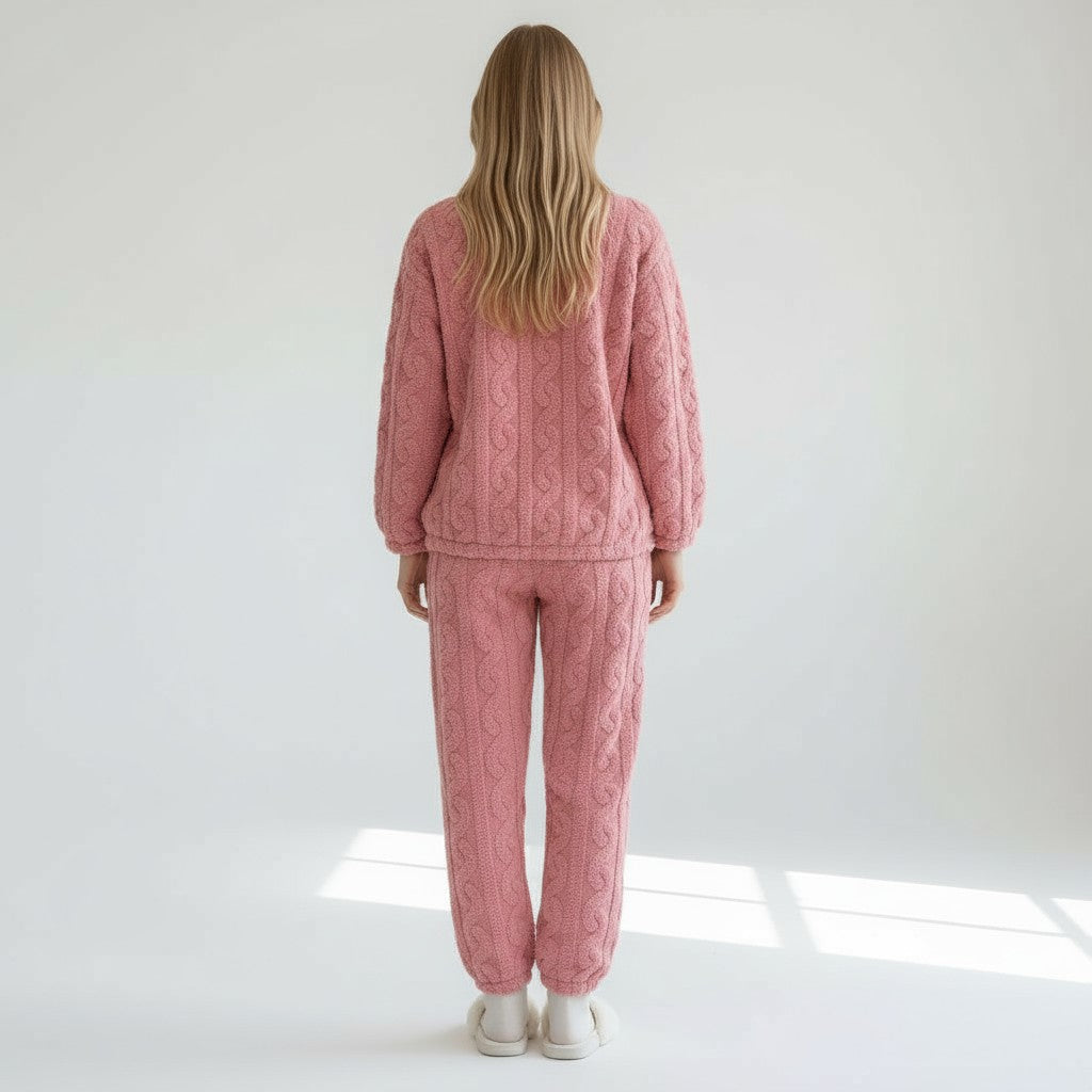 Ensemble Pyjama Polaire Manches Longues et Pantalon – Douce Étreinte